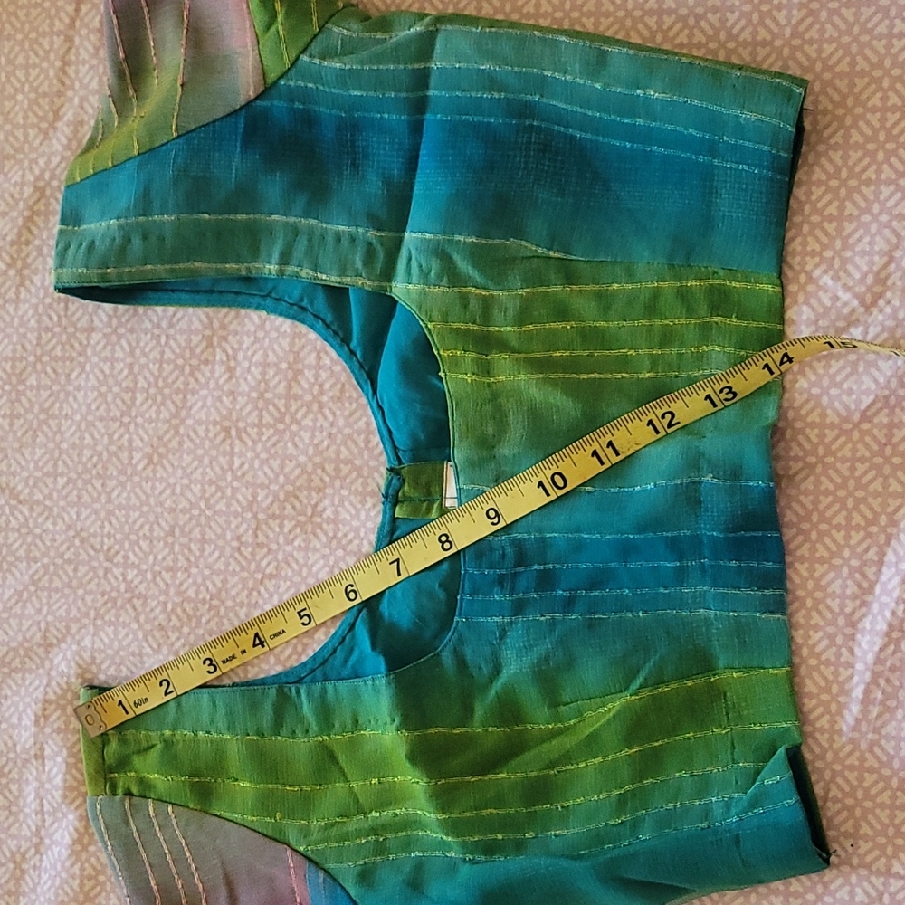 Women's Multicolor Silk Blend Saree Set with Matching Blouse - Picture 12 of 15
